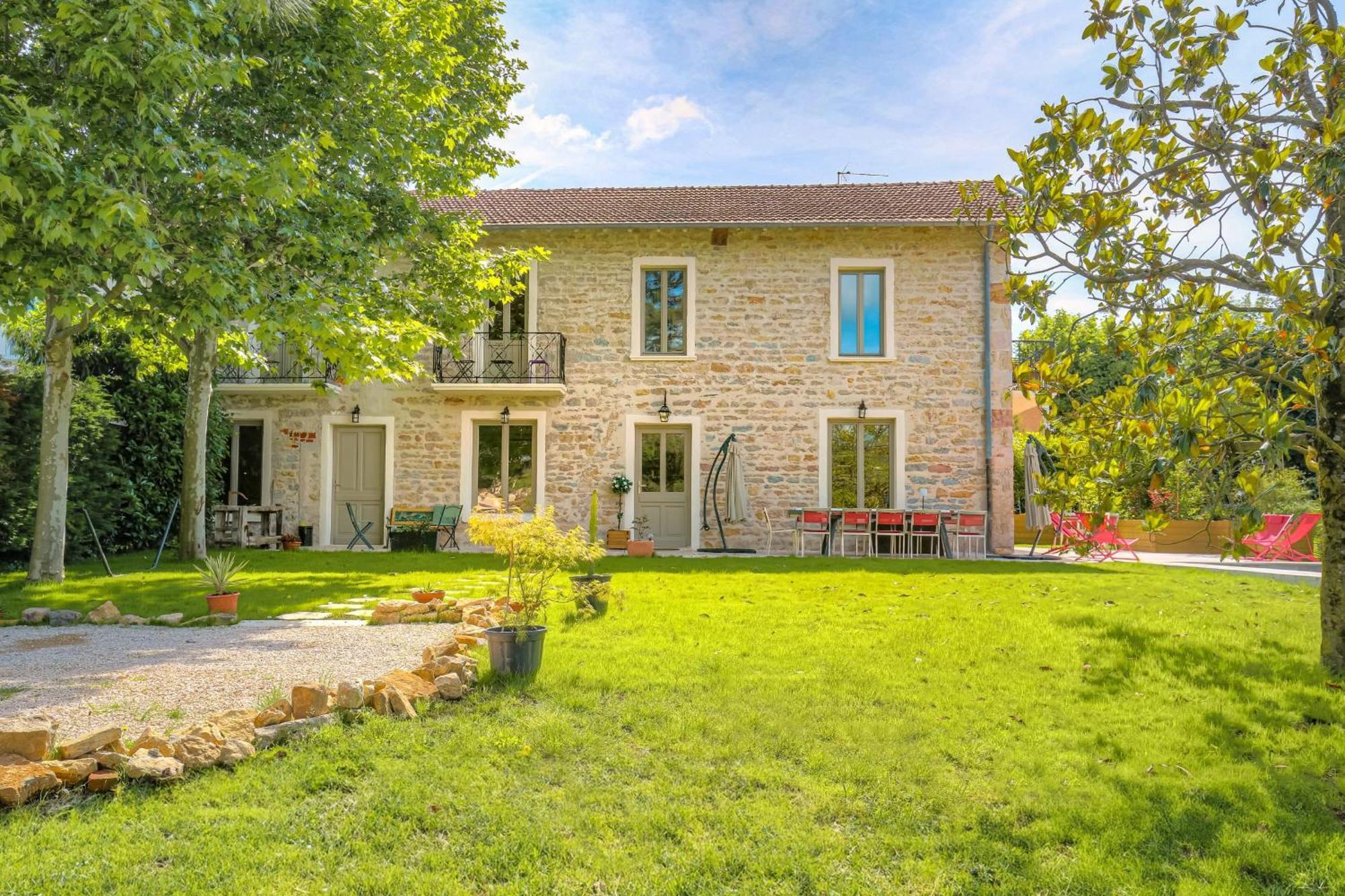 Charmante Maison Avec Piscine Proche Lyon Villa Dardilly Exterior photo